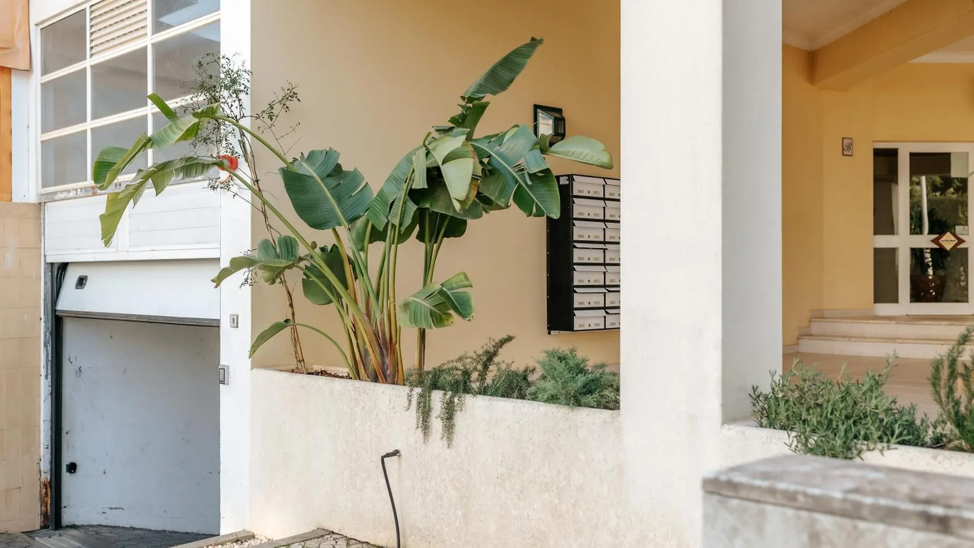Mafalda'S Alvor Apartment By Mycelia