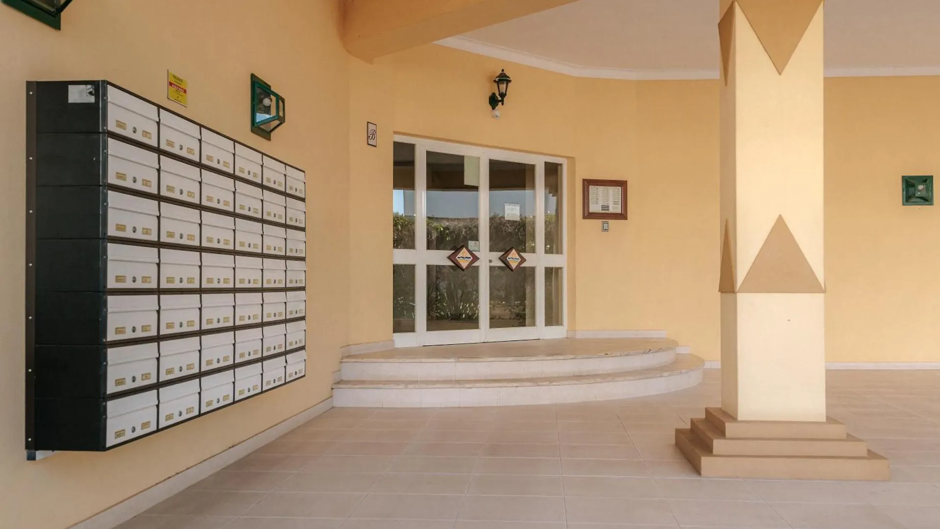 Mafalda'S Alvor Apartment By Mycelia