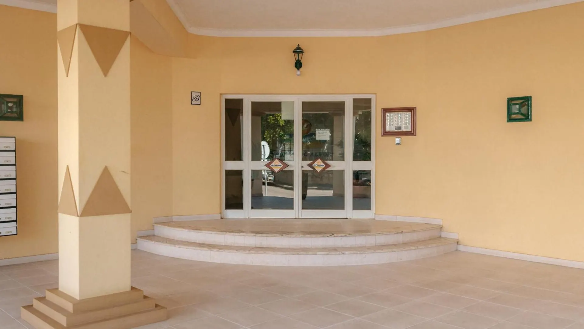 Mafalda'S Alvor Apartment By Mycelia Portugal