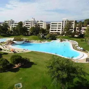 Rr Baia Semesteranläggning (resort)